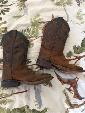 Kids Brown Western Cowboy Boots - Classic Pull-On Style